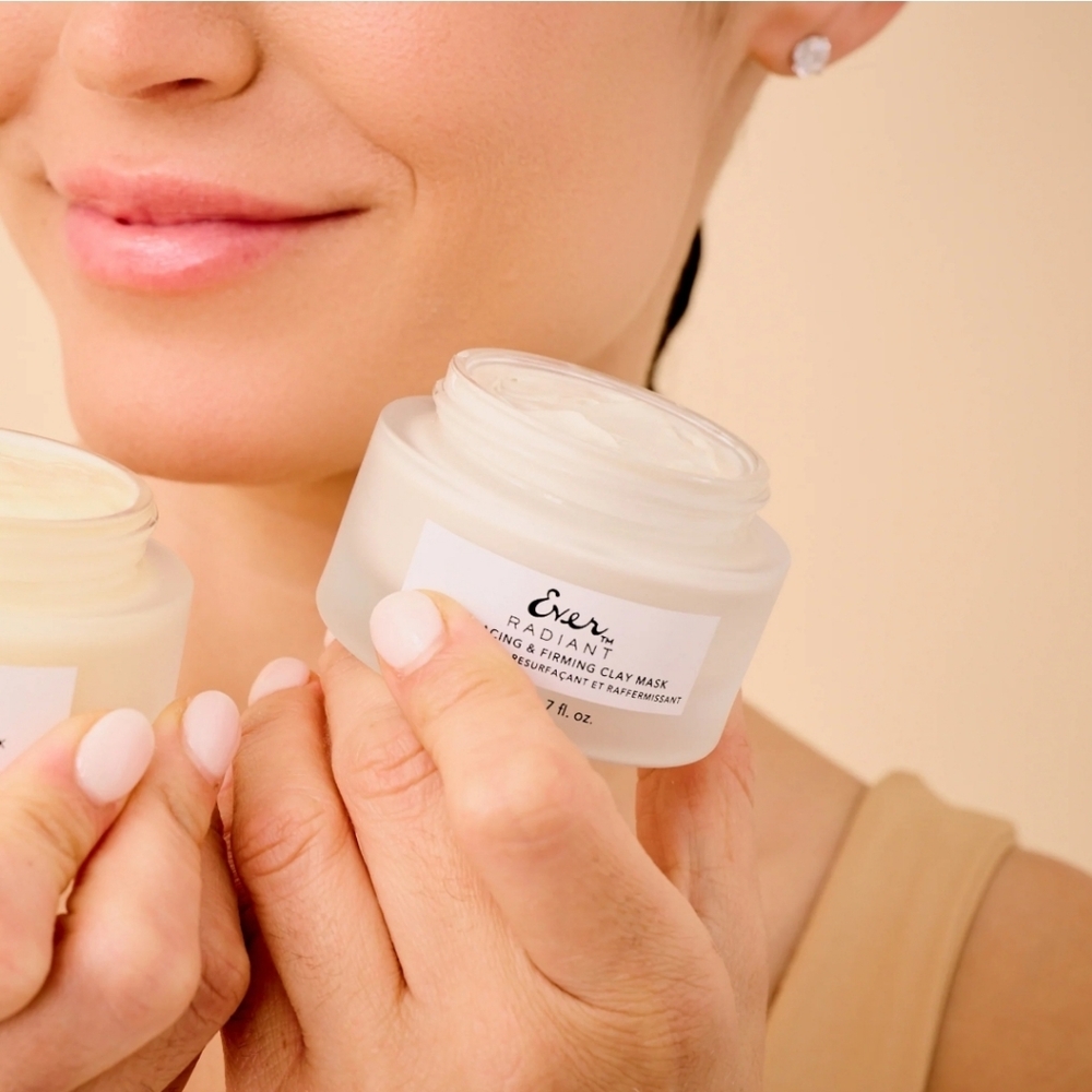 Ever RADIANT Resurfacing & Firming Clay Mask - Picture 2 of 4